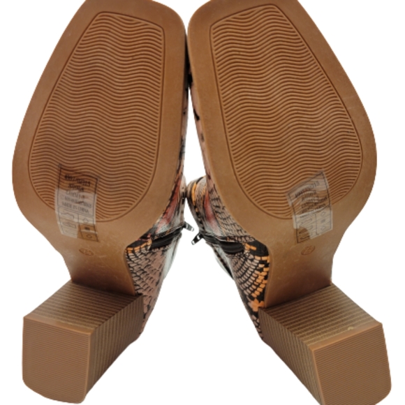 Pierre Dumas Cammy 3 Snakeskin Faux Leather Print Tan Orange Ankle Boot Sz 7.5 - Picture 6 of 12